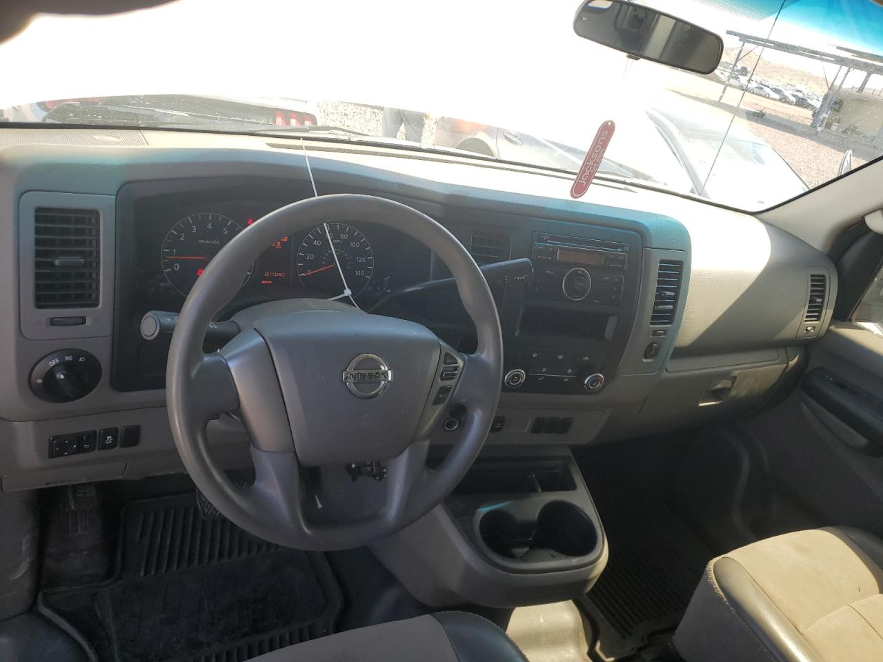 1N6AF0KX2FN806055 2015 Nissan Nv 2500