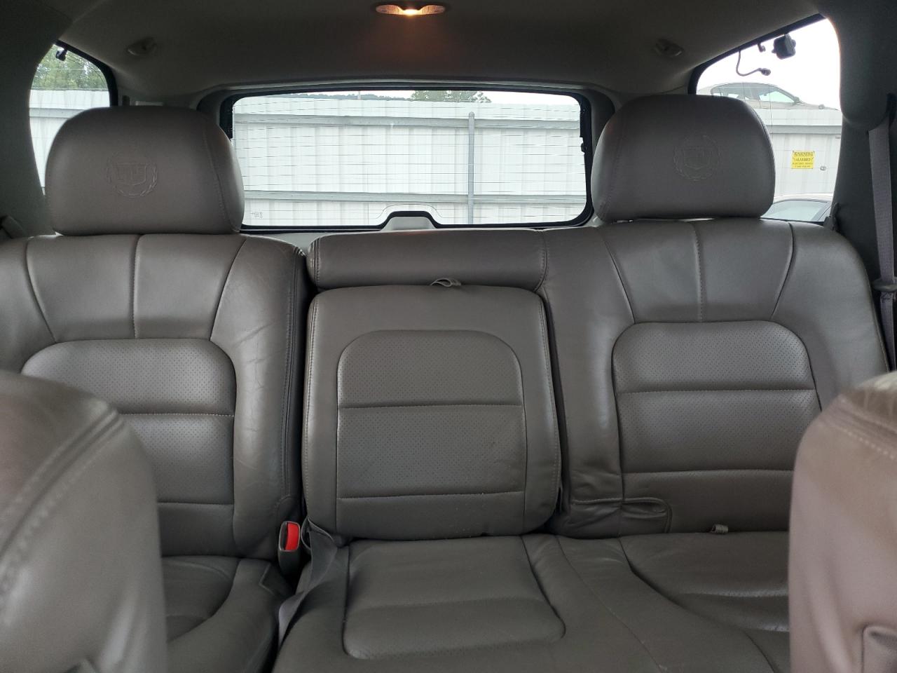 1GYEK63N42R110214 2002 Cadillac Escalade Luxury