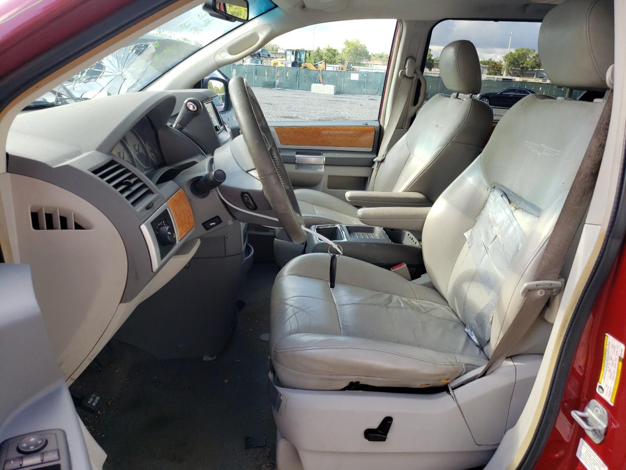 2A8HR64X48R614305 2008 Chrysler Town & Country Limited