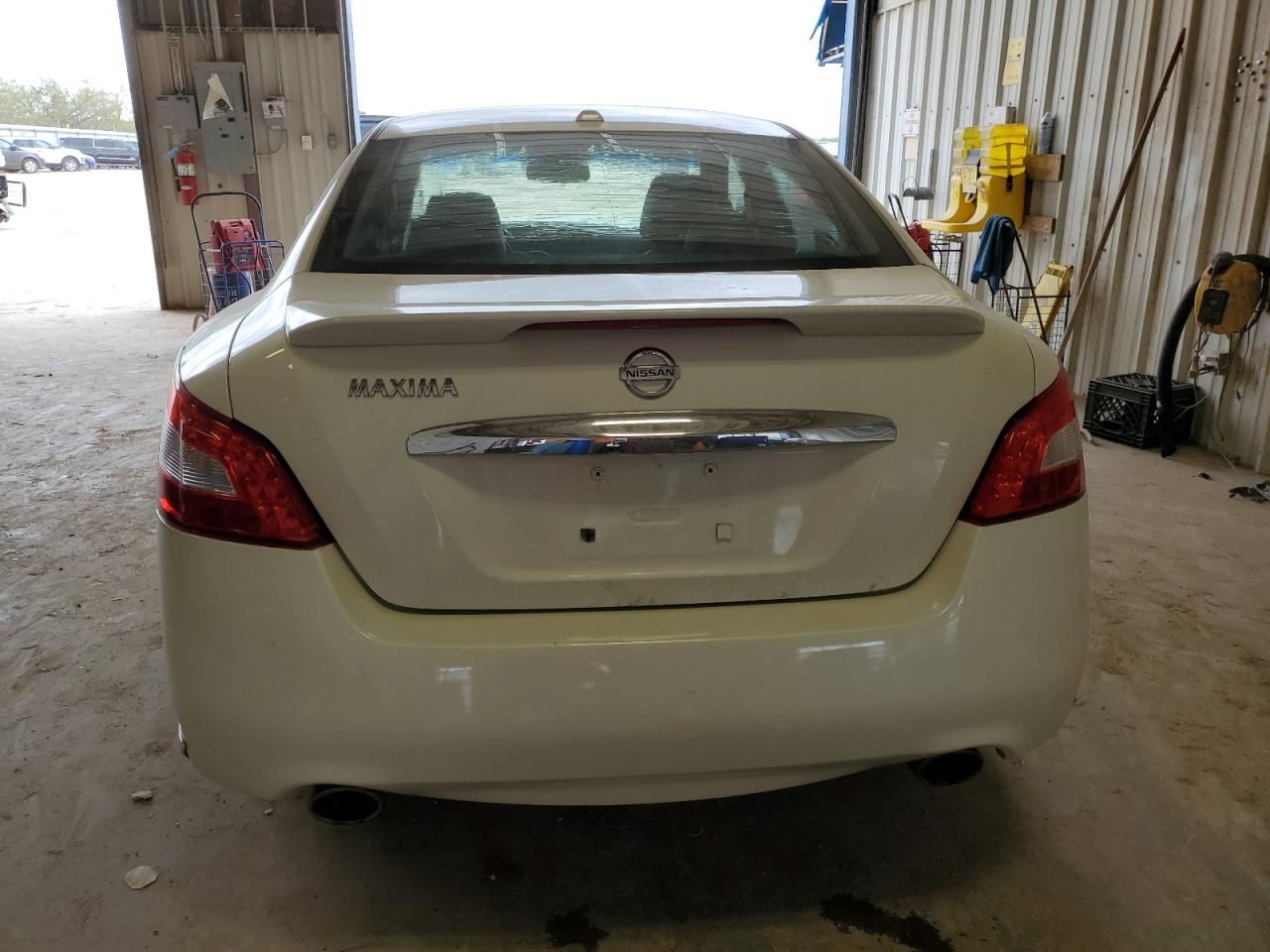 1N4AA5AP5BC840969 2011 Nissan Maxima S