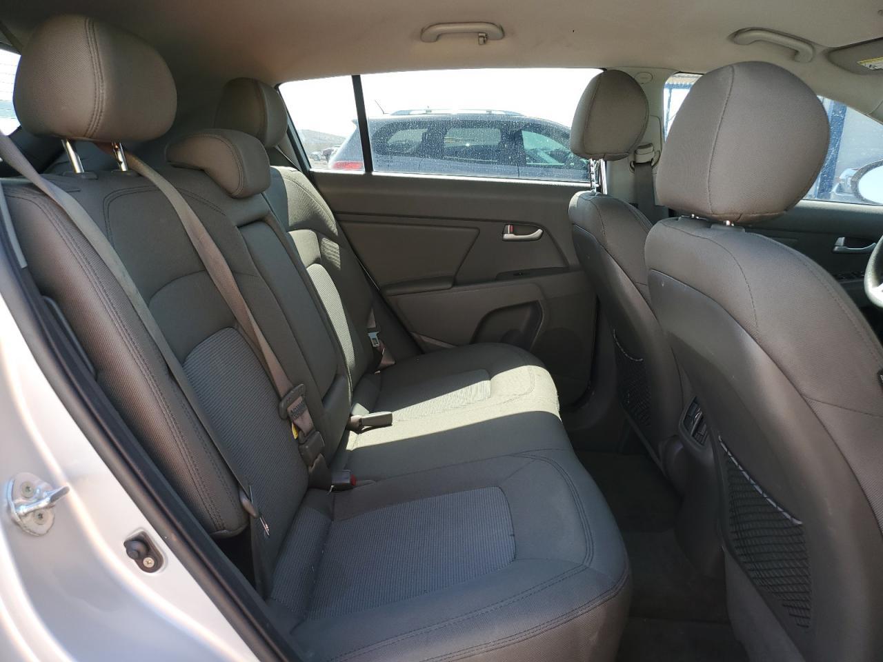 KNDPB3AC2F7711024 2015 Kia Sportage Lx