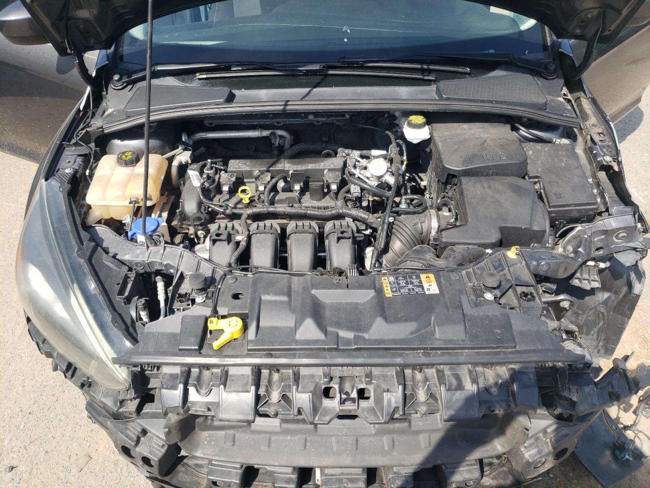 1FADP3F2XJL269362 2018 Ford Focus Se