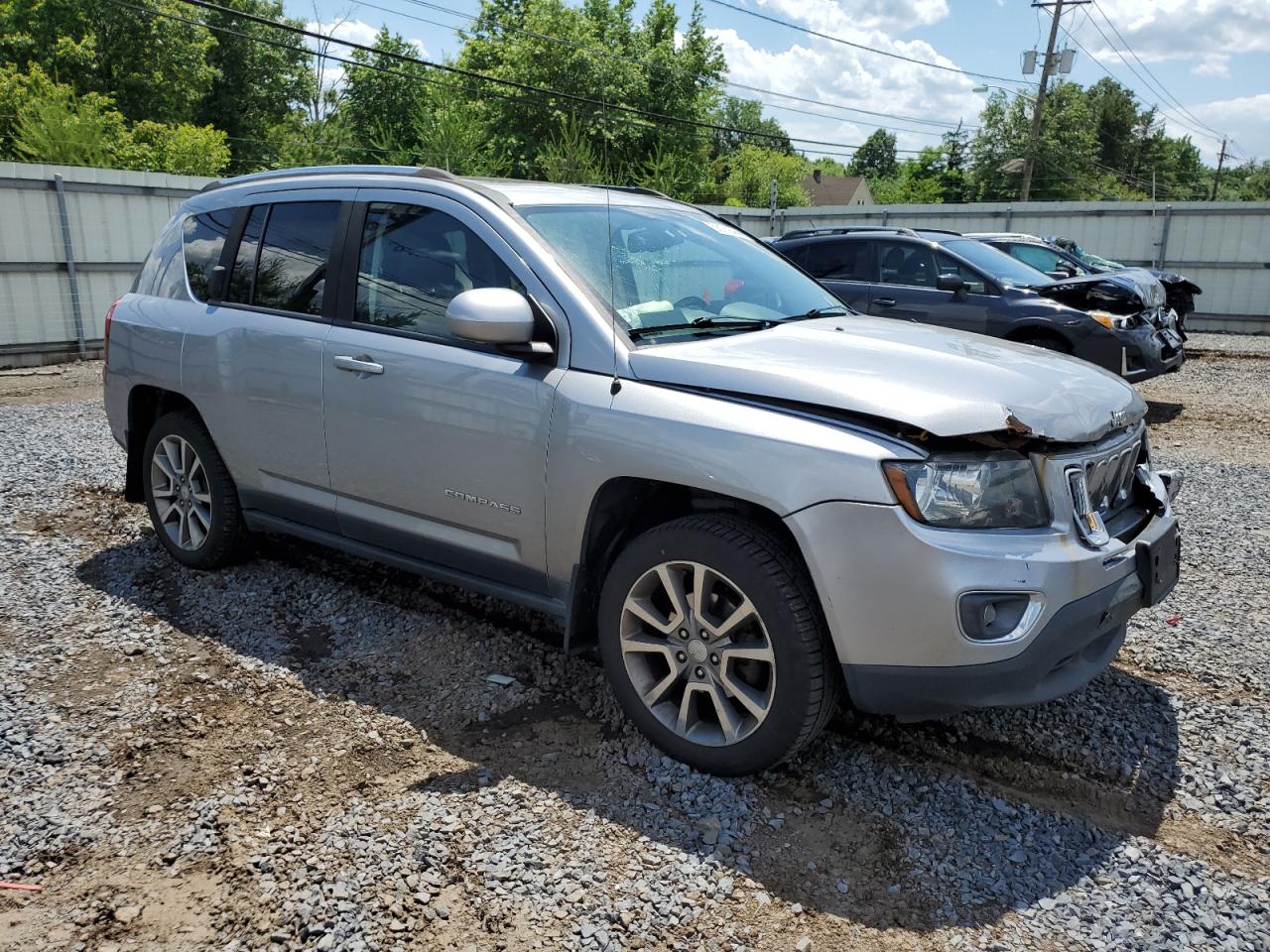 1C4NJDEB3GD696022 2016 Jeep Compass Latitude