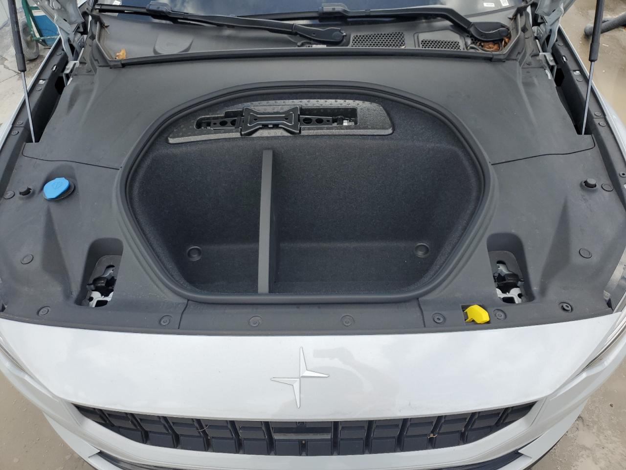 YSMEG3KAXPL126050 2023 Polestar 2