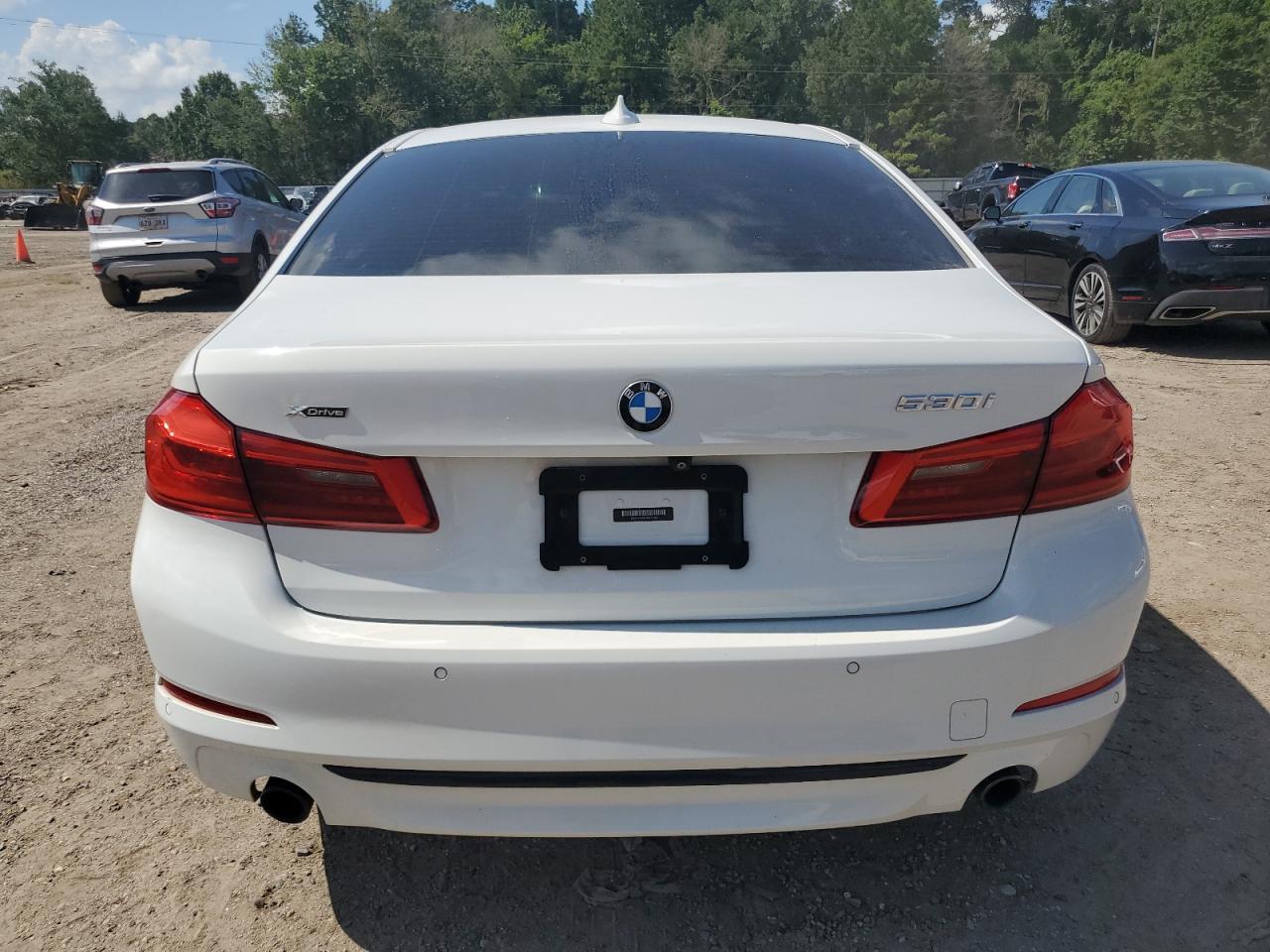 2018 BMW 530 Xi vin: WBAJA7C56JWA71462