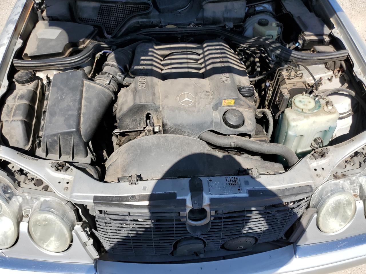 WDBJF65F2WA627612 1998 Mercedes-Benz E 320