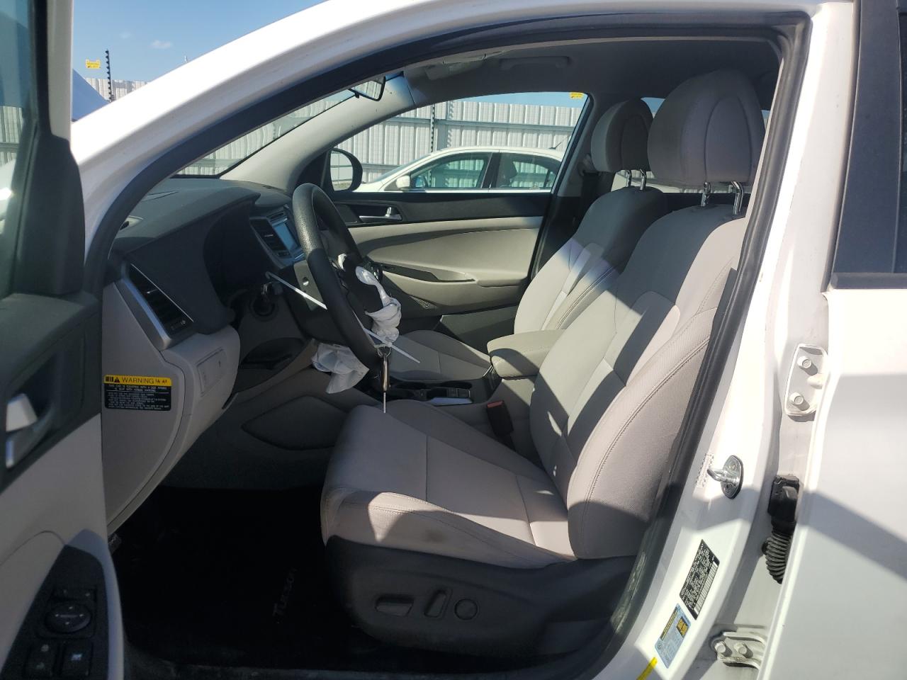 KM8J3CA46HU400207 2017 Hyundai Tucson Limited