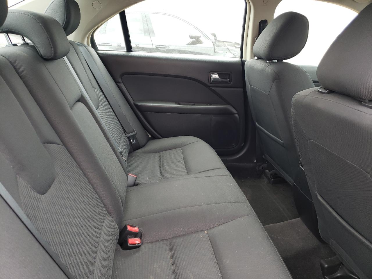 3FAHP0HG3BR291084 2011 Ford Fusion Se