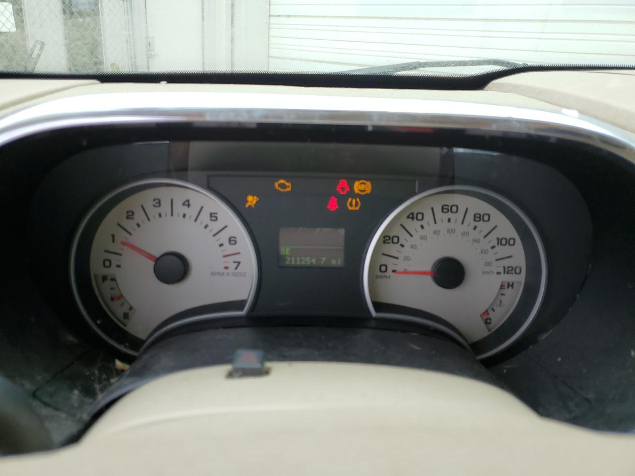 1FMEU65876UA82267 2006 Ford Explorer Limited