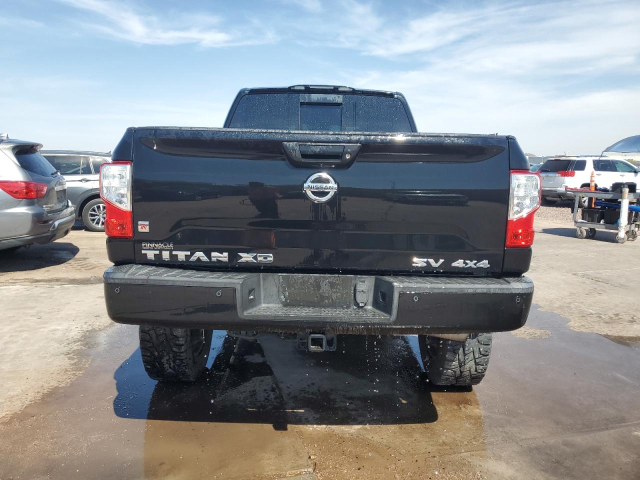 1N6BA1F48HN538303 2017 Nissan Titan Xd Sl