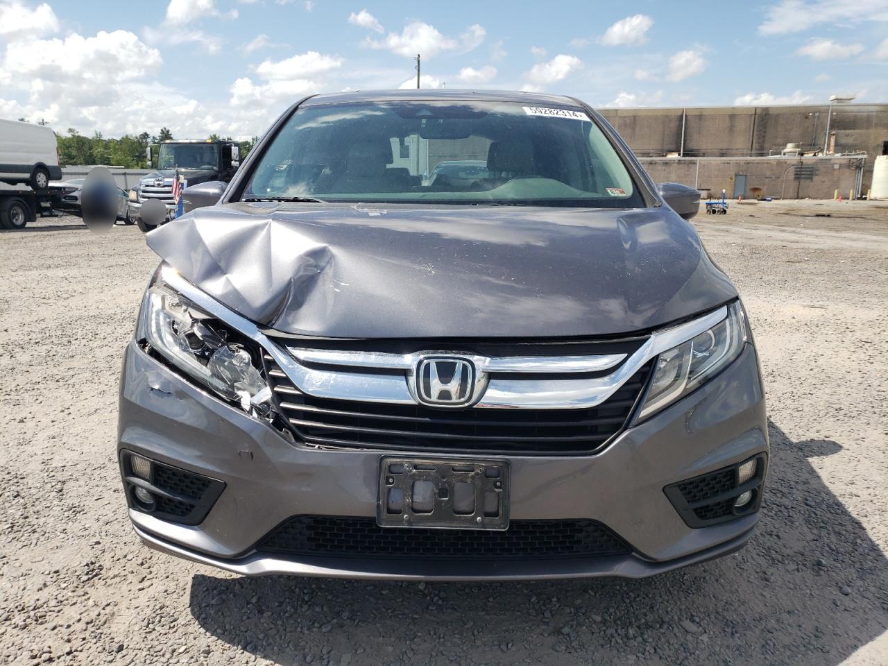 5FNRL6H73JB029661 2018 Honda Odyssey Exl