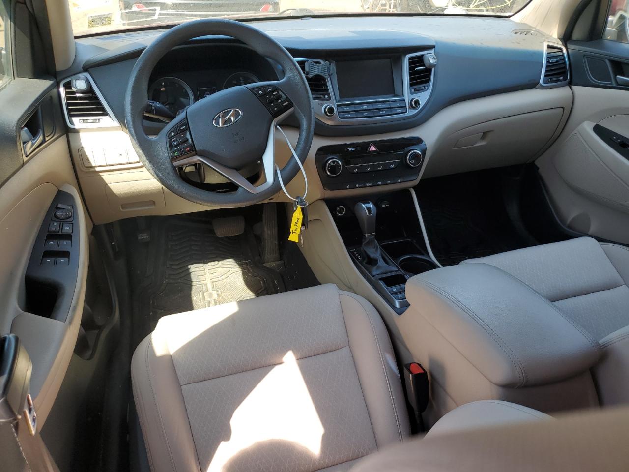 KM8J33A41JU599673 2018 Hyundai Tucson Sel