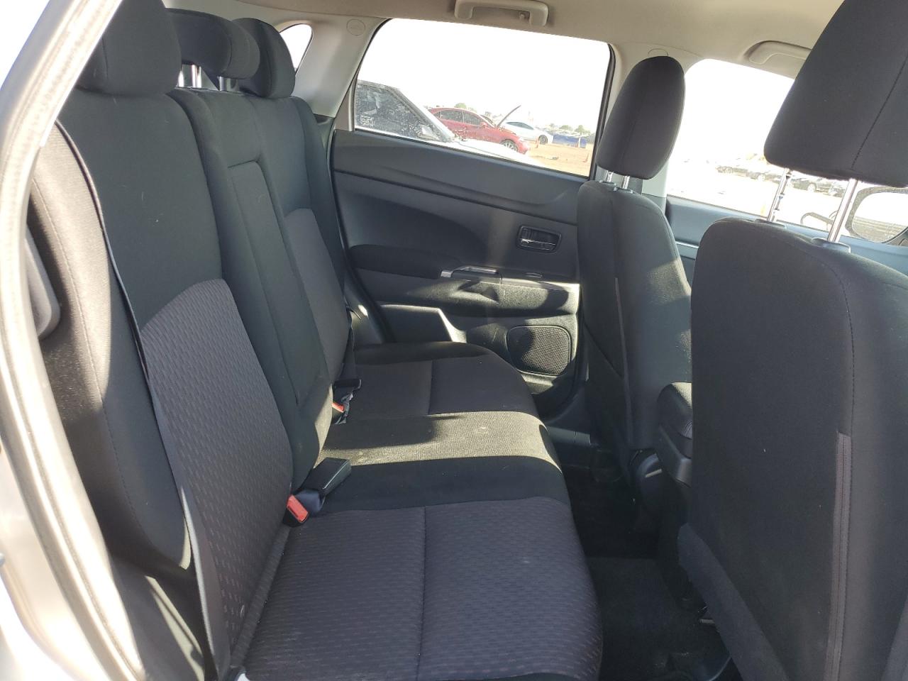 JA4AP3AU7KU007245 2019 Mitsubishi Outlander Sport Es