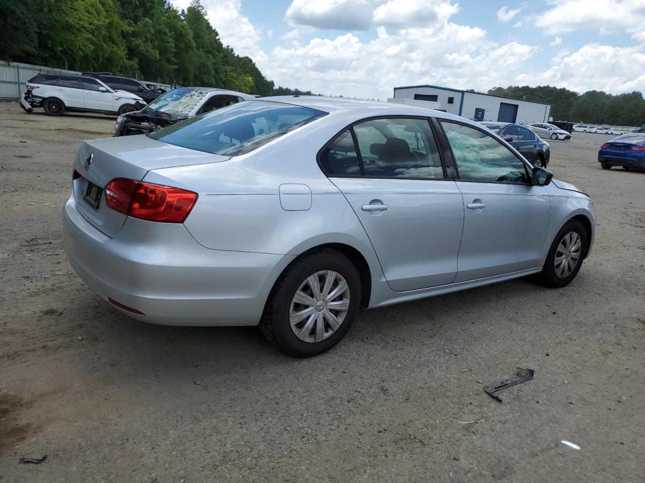 3VW2K7AJ7EM304138 2014 Volkswagen Jetta Base