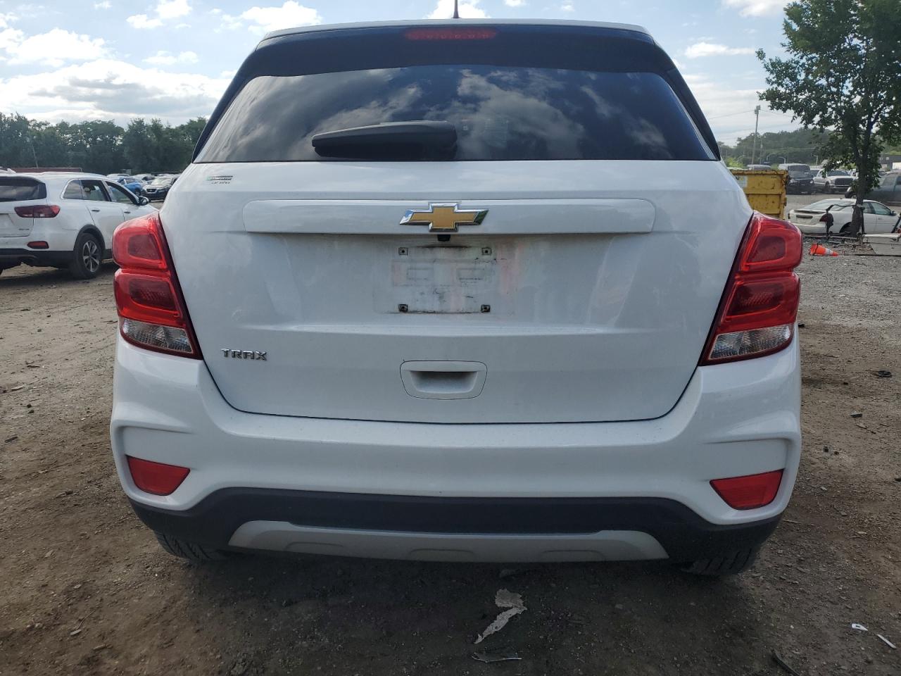KL7CJLSB9MB323674 2021 Chevrolet Trax 1Lt