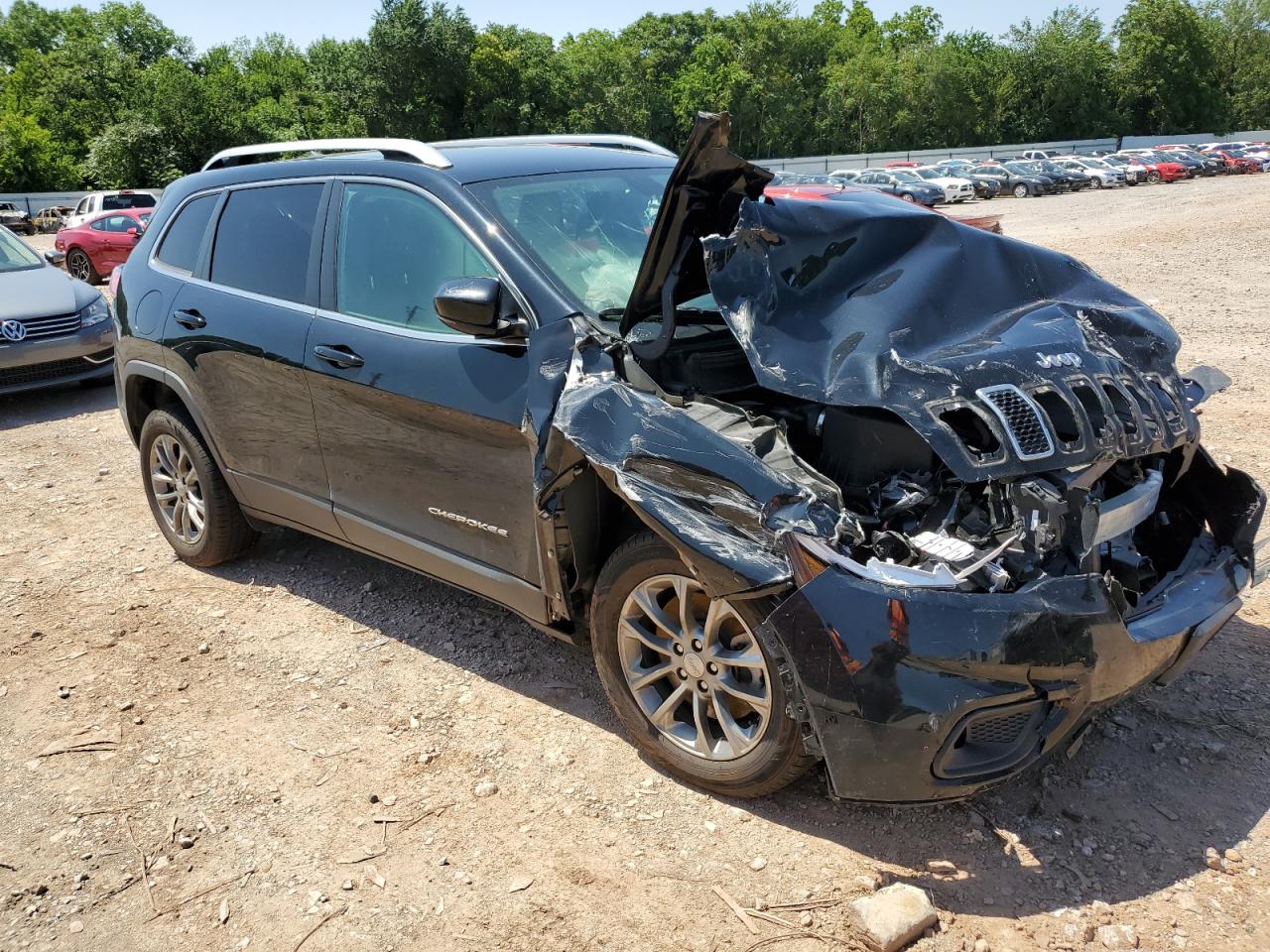 2019 Jeep Cherokee Latitude Plus vin: 1C4PJLLB1KD297429