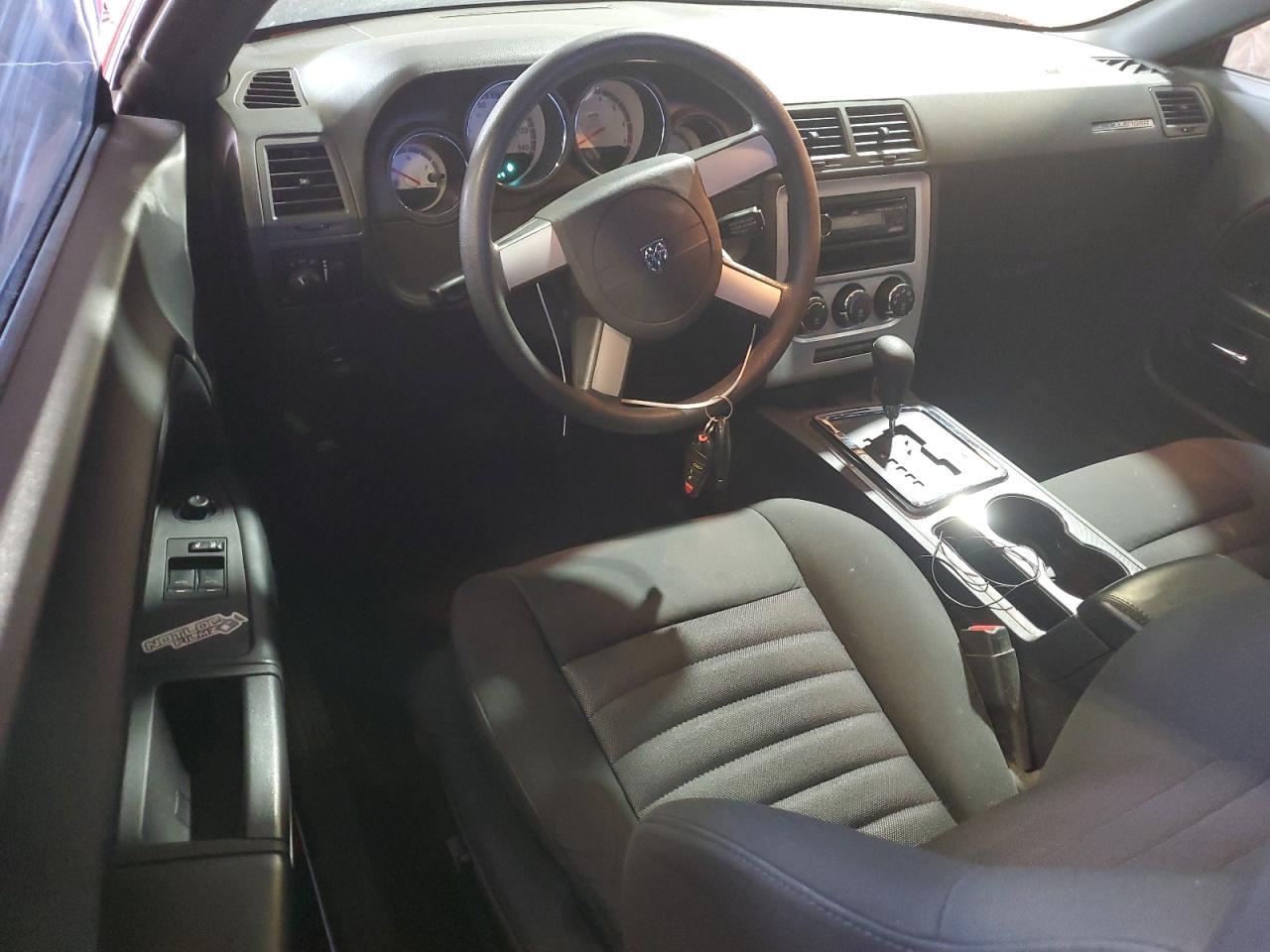 2B3LJ44V09H591111 2009 Dodge Challenger Se