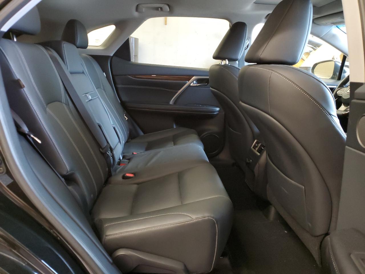 2T2BZMCA6KC196542 2019 Lexus Rx 350 Base