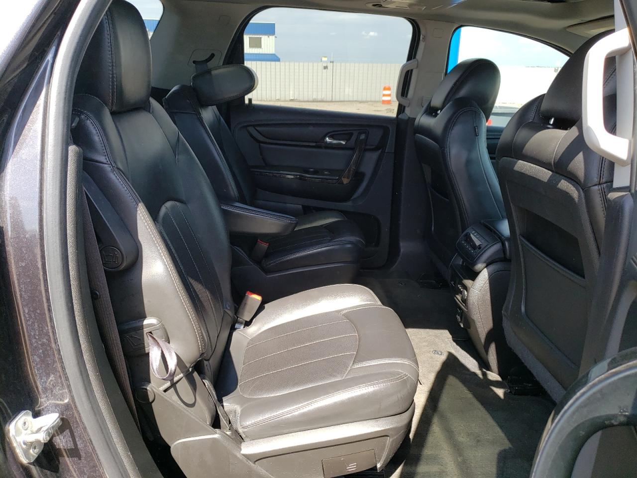 1GKKVSKDXFJ116772 2015 GMC Acadia Slt-2