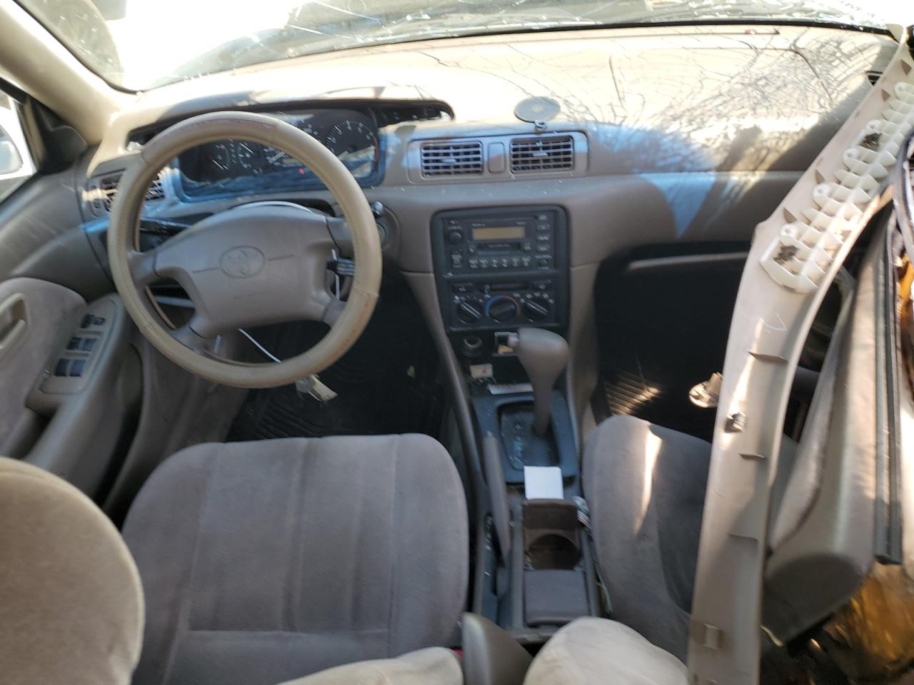 JT2BG22K2X0295345 1999 Toyota Camry Le