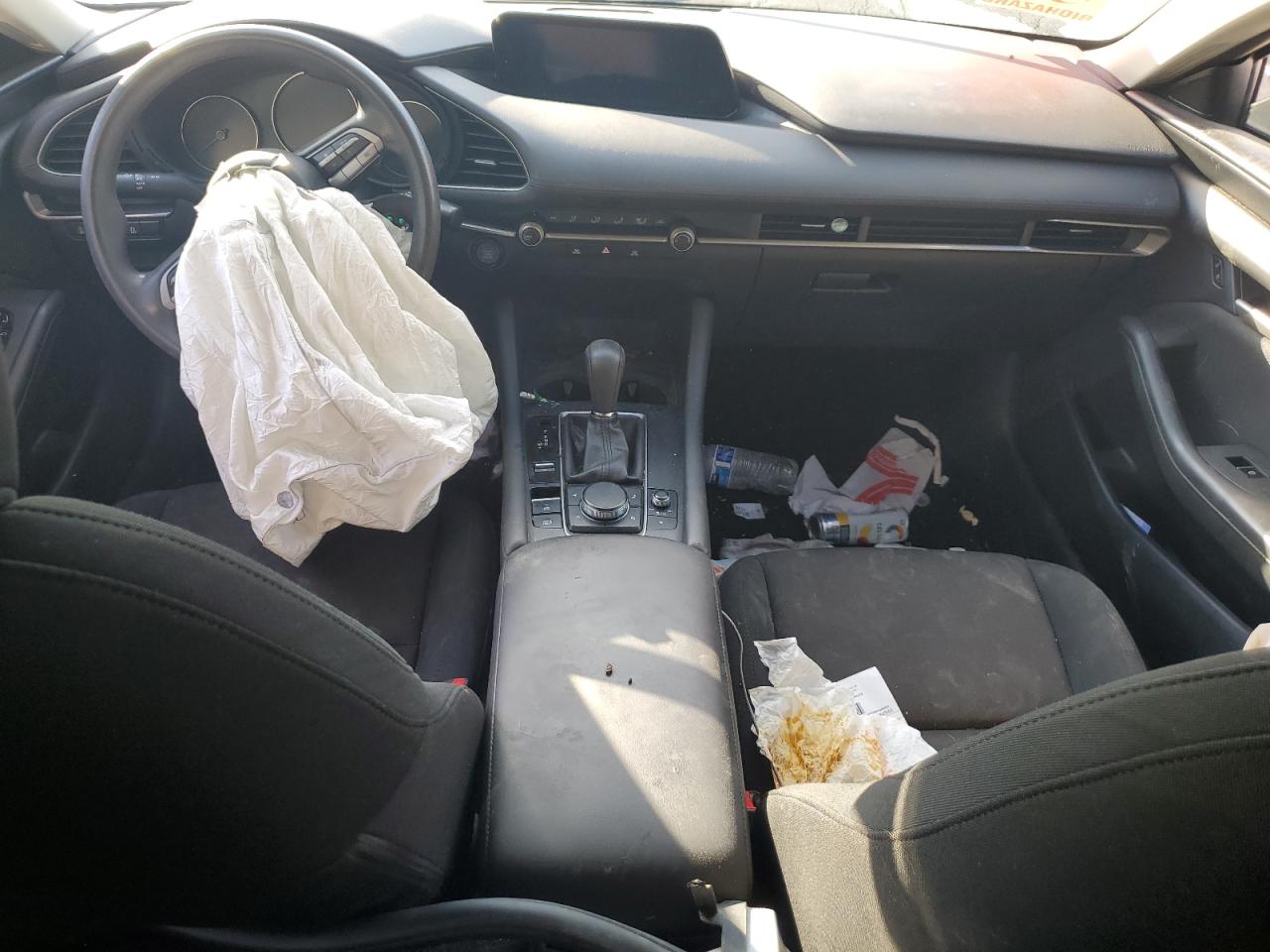 3MZBPAA7XMM252084 2021 Mazda 3