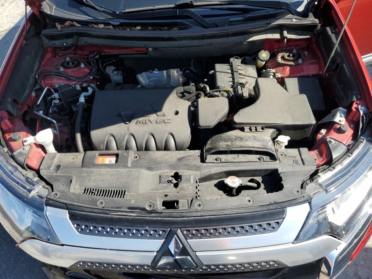 JA4AZ3A30KZ004241 2019 Mitsubishi Outlander Se