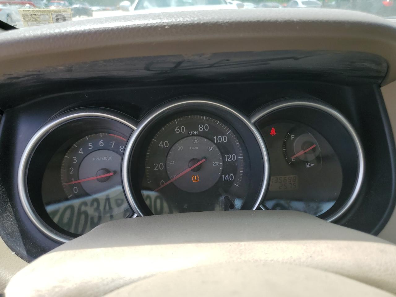 3N1BC13E38L366307 2008 Nissan Versa S