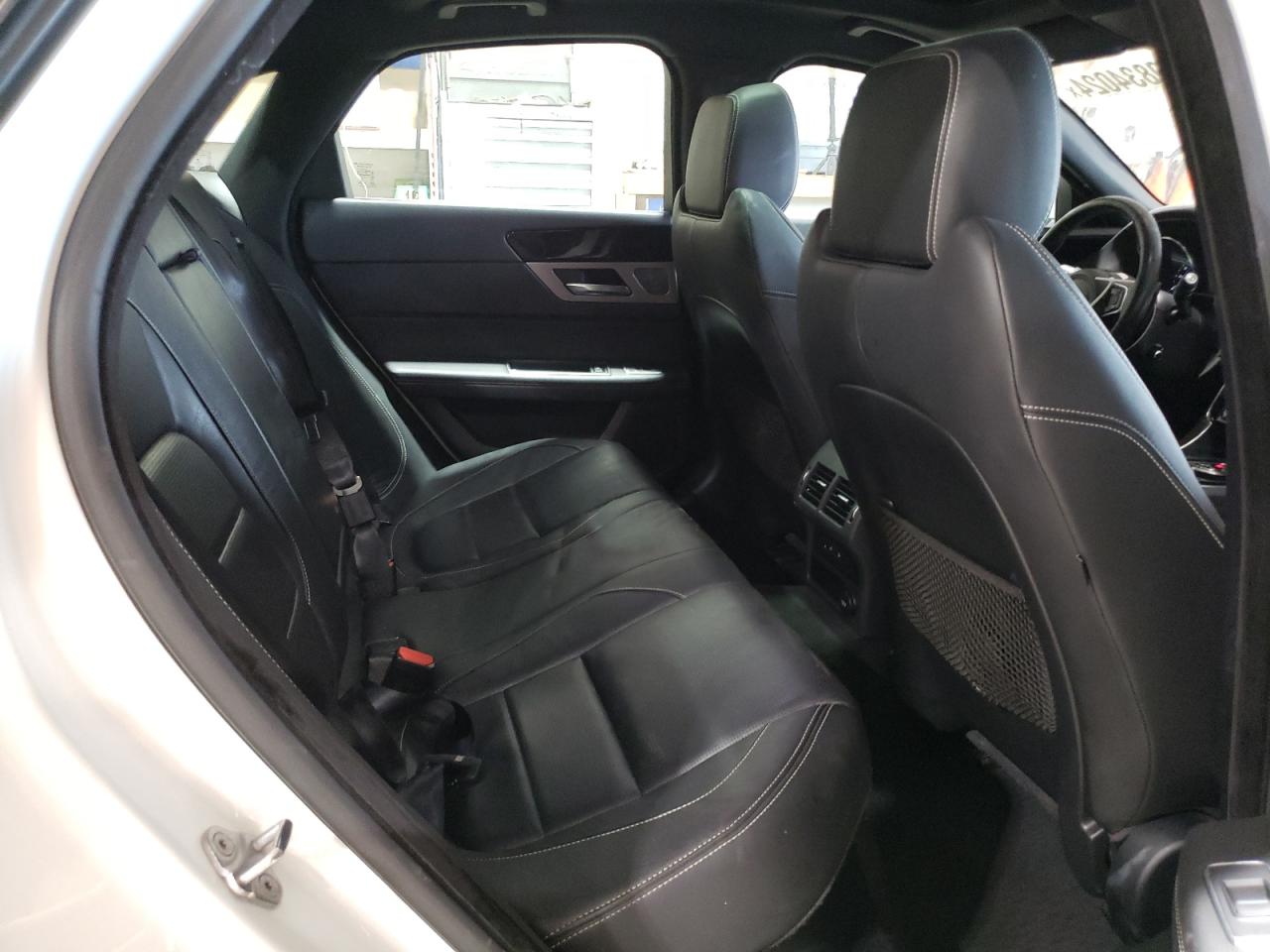 SAJBL4BV7GCY11479 2016 Jaguar Xf R - Sport