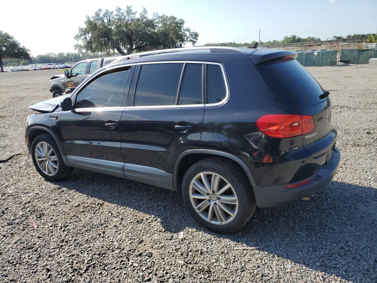 WVGAV7AX1DW529983 2013 Volkswagen Tiguan S