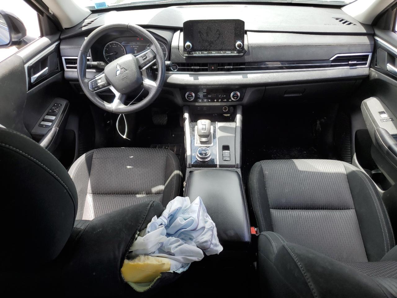 JA4J4TA85NZ041140 2022 Mitsubishi Outlander Es