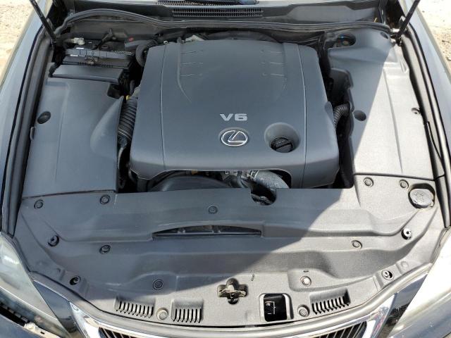 2011 Lexus IS - Image 11