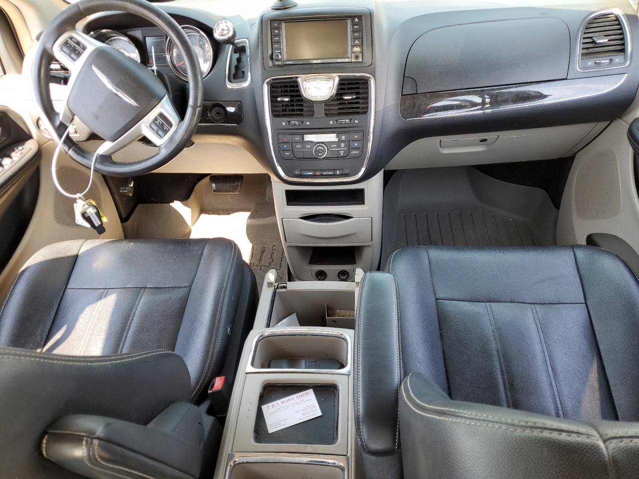 2C4RC1BG8GR141221 2016 Chrysler Town & Country Touring