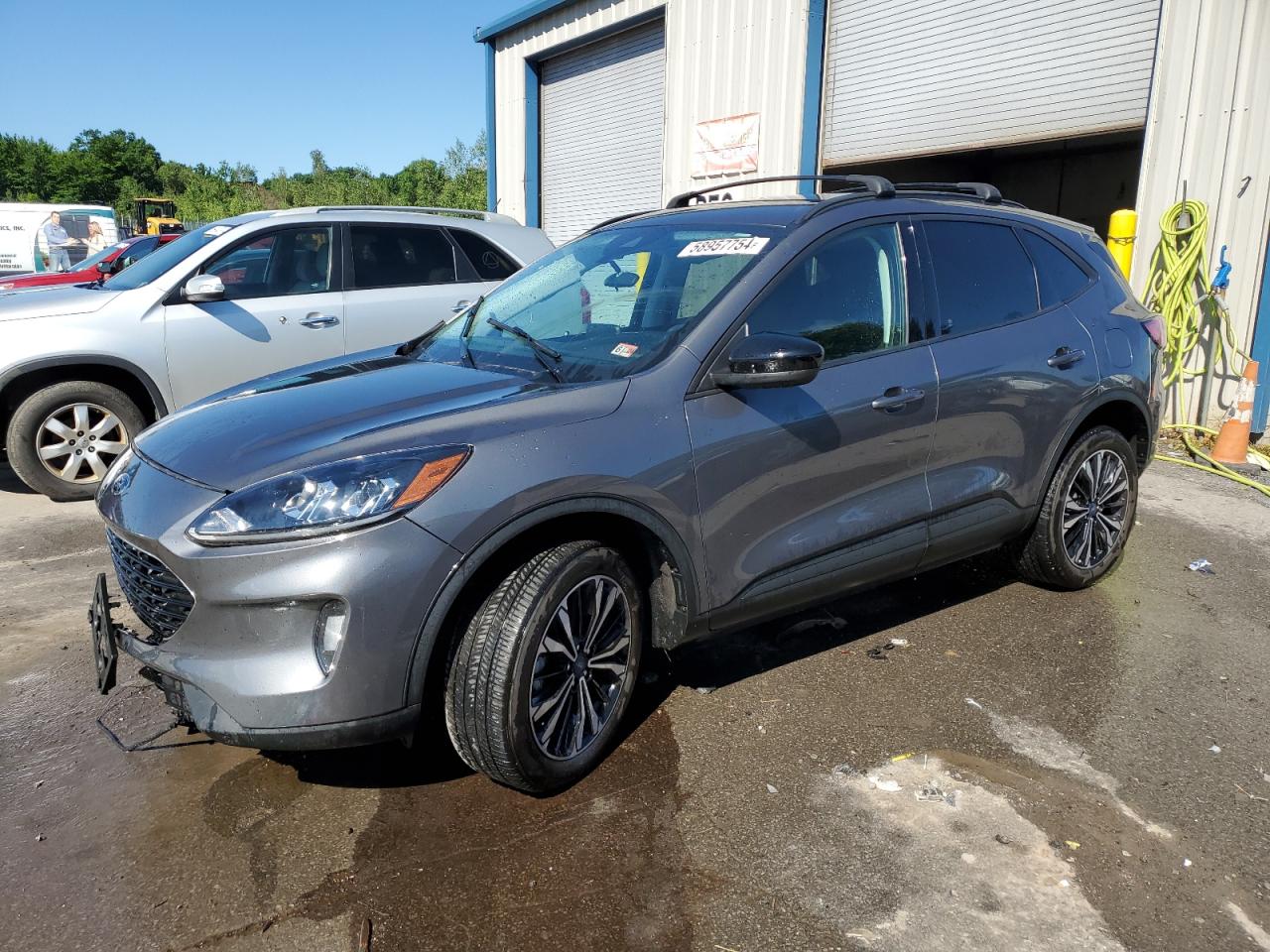  Salvage Ford Escape