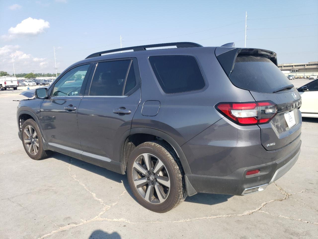 2024 Honda Pilot Touring vin: 5FNYG1H72RB035630