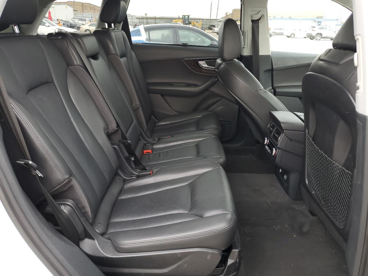 WA1VAAF78JD021891 2018 Audi Q7 Prestige