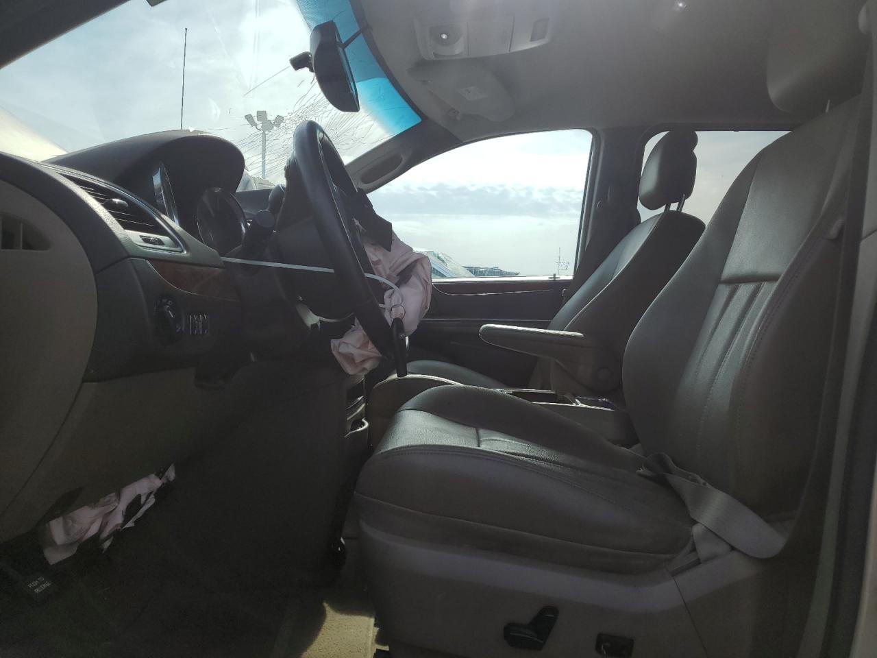 2C4RC1BG4ER225601 2014 Chrysler Town & Country Touring