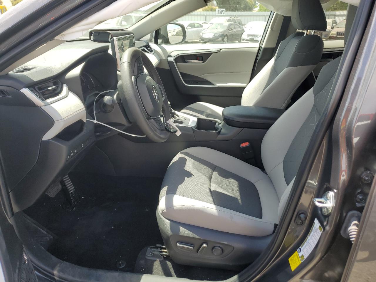 2T3P1RFV0PW378375 2022 Toyota Rav4 Xle