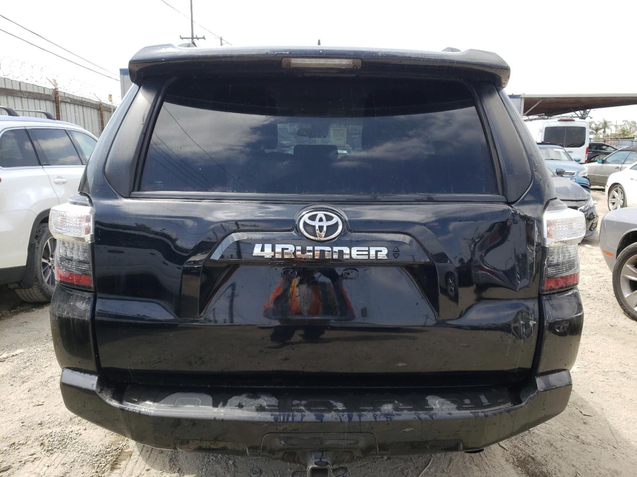 JTEEU5JR0M5238939 2021 Toyota 4Runner Sr5