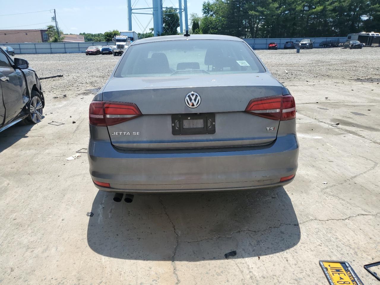 3VWD67AJ5GM254582 2016 Volkswagen Jetta Se