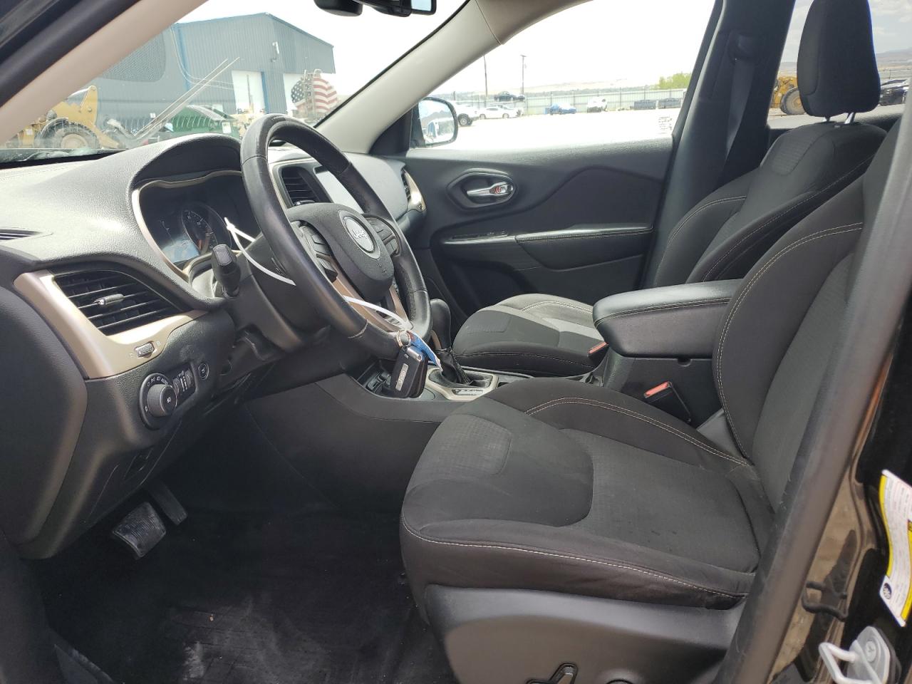 1C4PJMCB9FW570472 2015 Jeep Cherokee Latitude