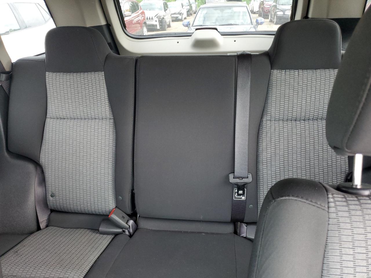 1J8GR48KX9C551140 2009 Jeep Grand Cherokee Laredo