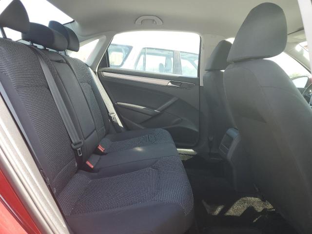 2018 Volkswagen Passat S VIN: 1VWAA7A35JC033365 Lot: 60047254