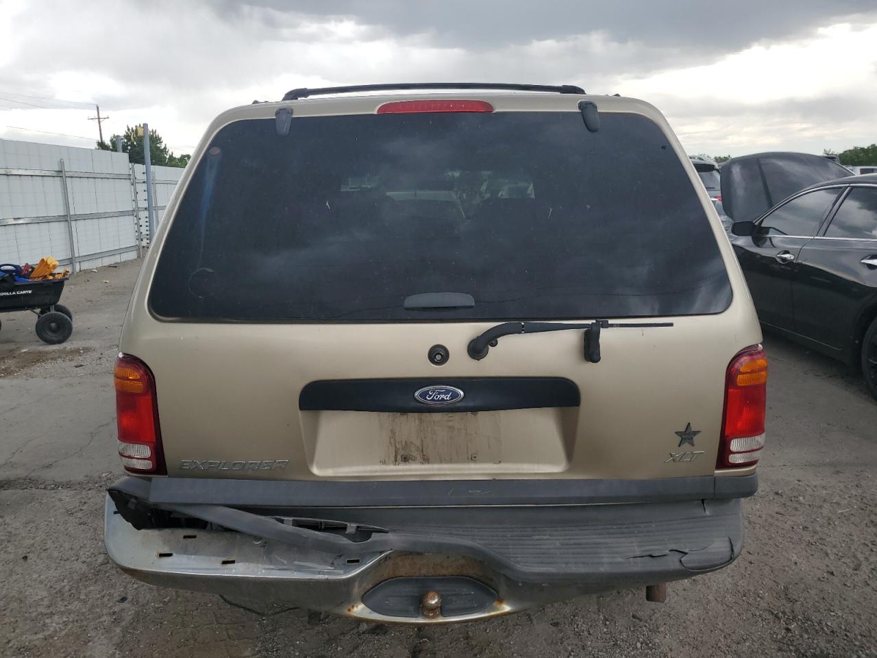 1FMZU35P7XUC88620 1999 Ford Explorer