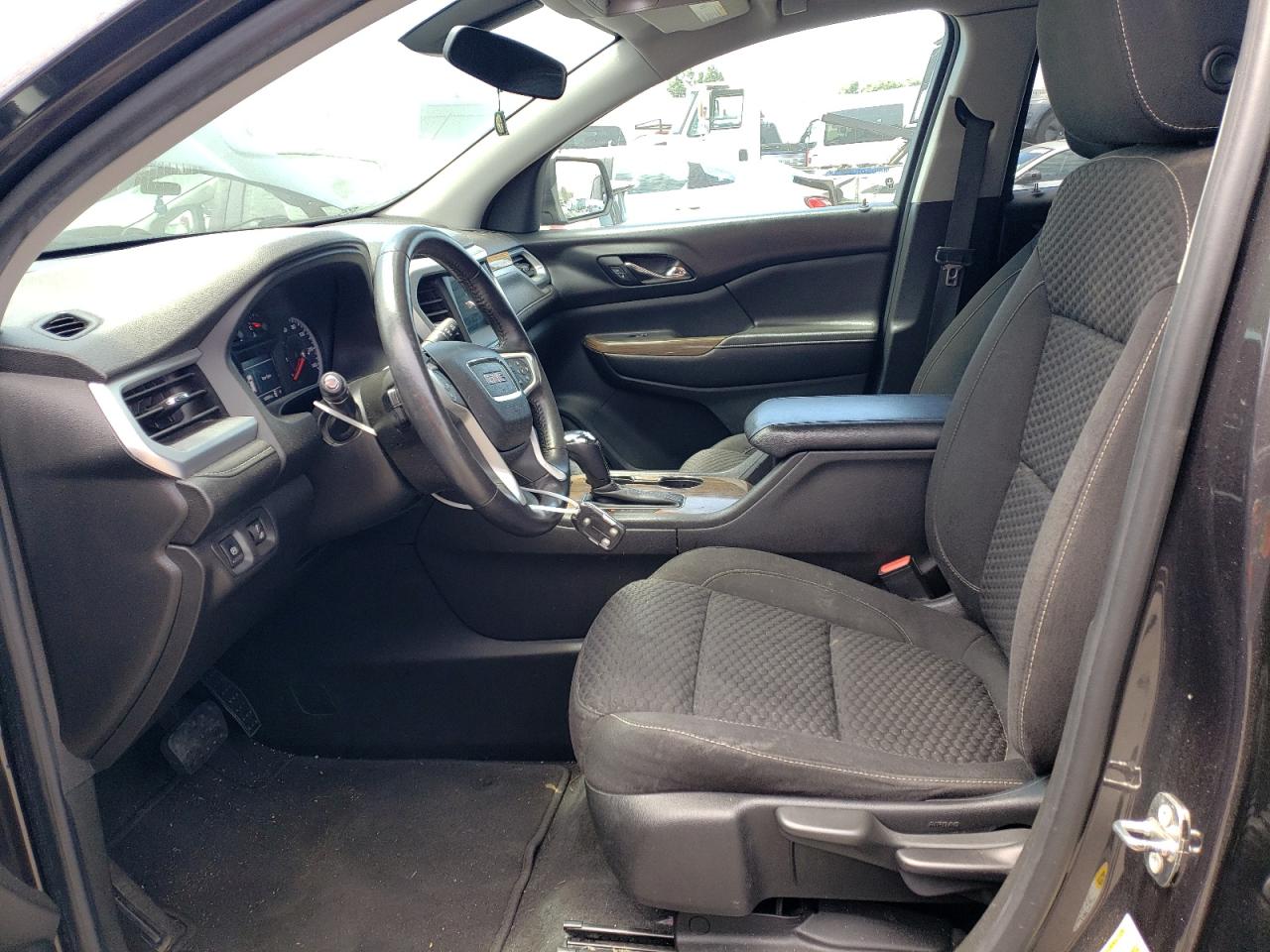 1GKKNKLA4HZ300047 2017 GMC Acadia Sle