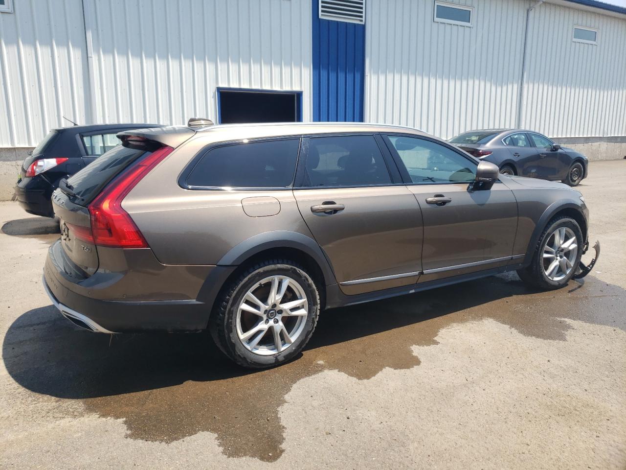 YV4A22NL2H1001067 2017 Volvo V90 Cross Country T6 Inscription