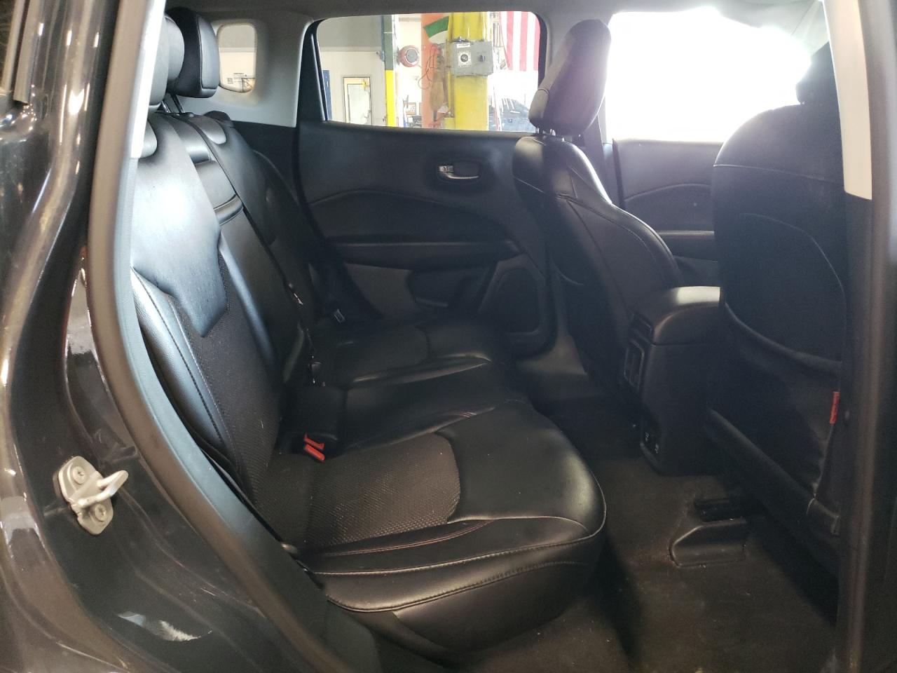 3C4NJDDBXJT117126 2018 Jeep Compass Trailhawk