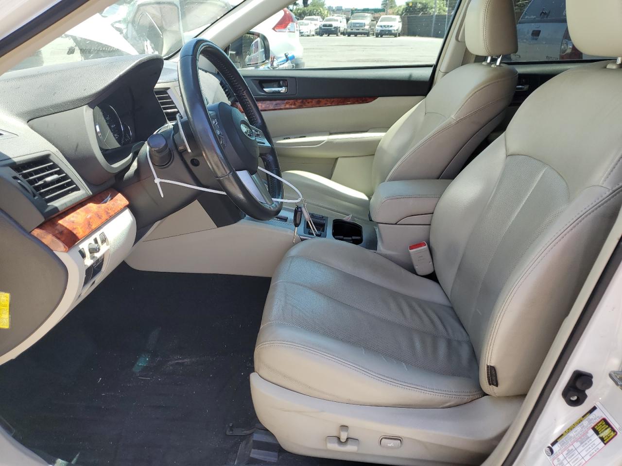 4S4BRDJC6B2387588 2011 Subaru Outback 3.6R Limited