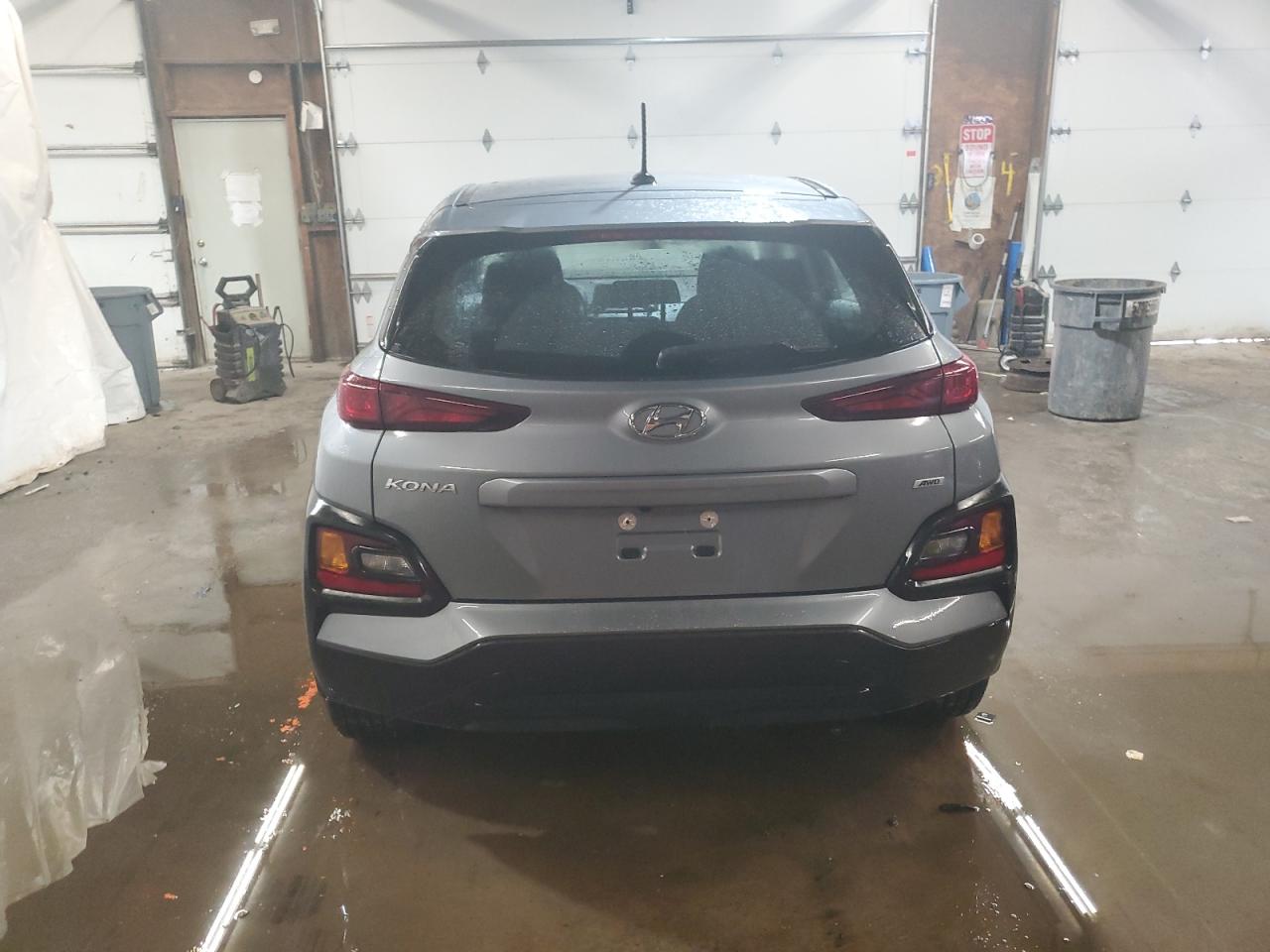 KM8K1CAA2MU720585 2021 Hyundai Kona Se