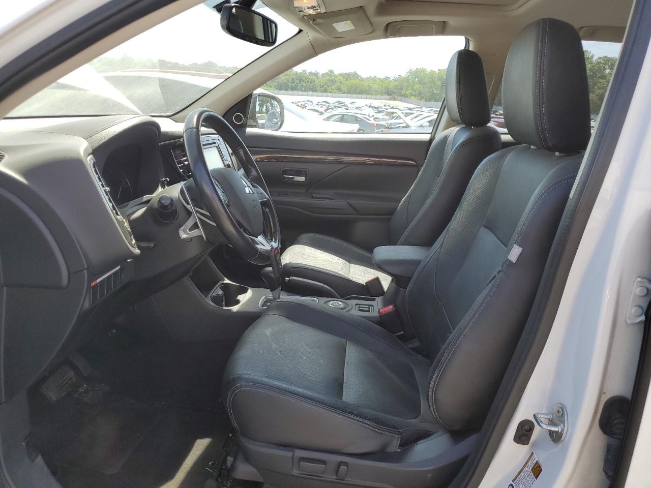 JA4JZ4AX2GZ031649 2016 Mitsubishi Outlander Gt