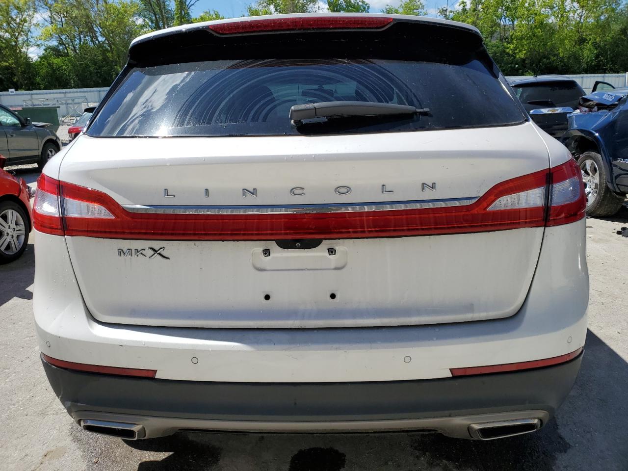 2LMPJ6LR9HBL31386 2017 Lincoln Mkx Reserve